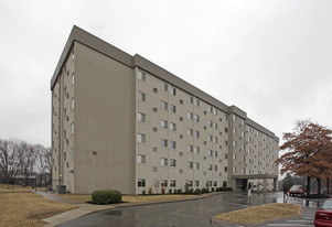 Riverwood Tower Apartments