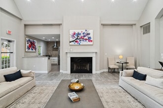 Stone Ridge Apartments in Charlotte, NC - Building Photo - Building Photo