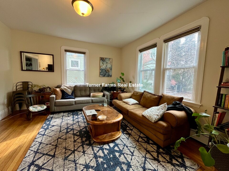 5 Murdock Ter, Unit 1 in Boston, MA - Building Photo