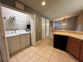 2119 River Turia Cir in Riverview, FL - Building Photo - Building Photo