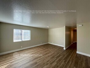 7560 Circuit Dr in Citrus Heights, CA - Building Photo - Building Photo