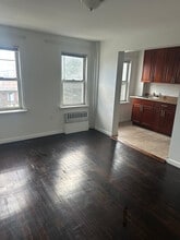 2126 29th St, Unit 2nd fl in Astoria, NY - Building Photo - Building Photo