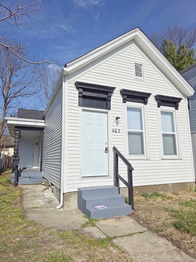 property at 462 N 29th St