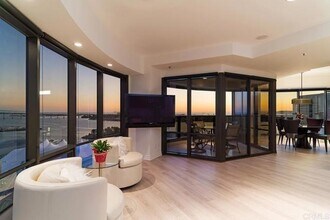 200 W Harbor Dr-Unit -2302 in San Diego, CA - Foto de edificio - Building Photo