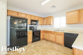 12521 W Ash St in El Mirage, AZ - Foto de edificio - Building Photo