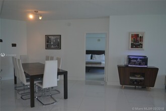 16699 Collins Ave, Unit 1104 in Sunny Isles Beach, FL - Building Photo - Building Photo