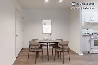 313 Avalon Cir in Smithtown, NY - Building Photo - Building Photo