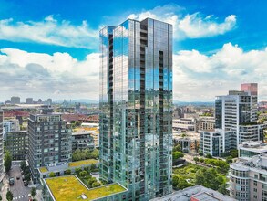 The Cosmopolitan in Portland, OR - Foto de edificio - Building Photo