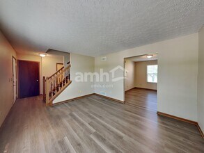 1079 Oxfordshire Dr in Columbus, OH - Building Photo - Building Photo
