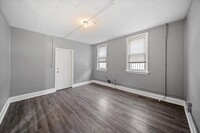 1711 S Laflin St, Unit 1R in Chicago, IL - Building Photo - Building Photo