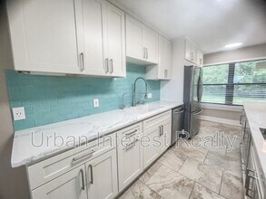 802 E Pine Forest Dr in Lynn Haven, FL - Building Photo - Building Photo