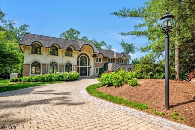 82 Jackson Dr in Cresskill, NJ - Building Photo - Building Photo