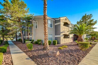 5055 W Hacienda Ave in Las Vegas, NV - Building Photo - Building Photo