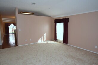 10327 Connemara Dr SW in Albuquerque, NM - Building Photo - Building Photo