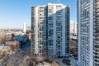 Cummings House in Chicago, IL - Building Photo - Building Photo