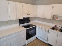 810 Lakeshore Dr photo'