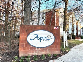 98 Keystone Ct in Edison, NJ - Building Photo