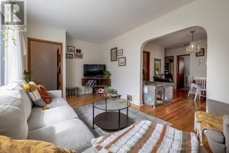 45 McNaughton Ave in Ottawa, ON - Building Photo - Building Photo