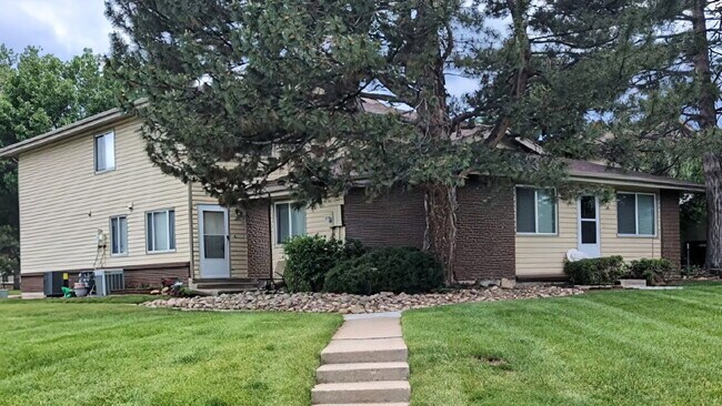property at 3355 S Flower St