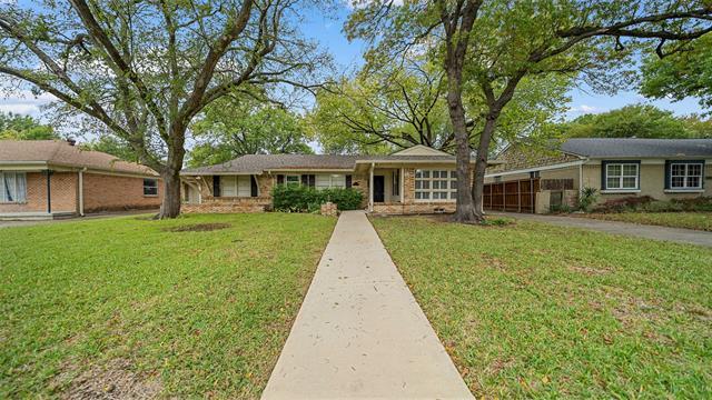 property at 10903 Cromwell Dr