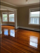 18 University Ave, Unit 2 in Providence, RI - Foto de edificio - Building Photo
