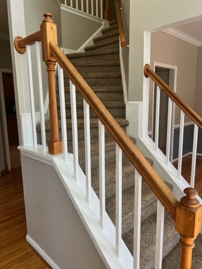 105 Glenkinchiey Ct in Yorktown, VA - Building Photo - Building Photo