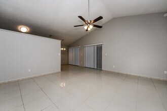11925 Hatcher Cir in Orlando, FL - Building Photo - Building Photo