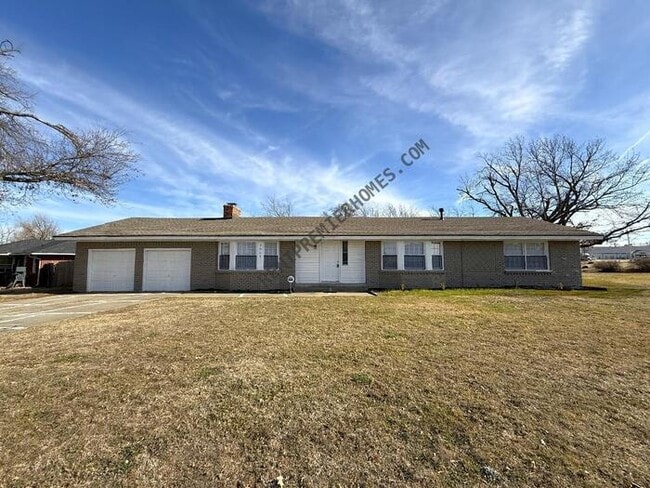 property at 3903 N Aydelotte Ave