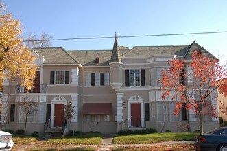 Normandie Mar Apartments in Fresno, CA - Building Photo - Building Photo