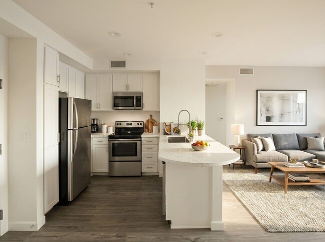 3400 Cahuenga Blvd Los Angeles, CA 90068