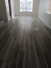 1558 Arnica Ln in Lancaster, CA - Foto de edificio - Building Photo