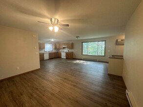 3304-3306 Fenwick Ave in Altoona, WI - Building Photo - Building Photo