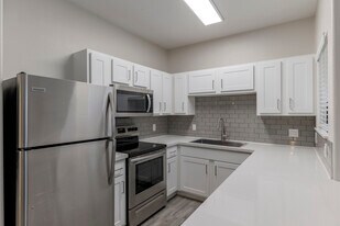 Bayside in Phoenix, AZ - Building Photo