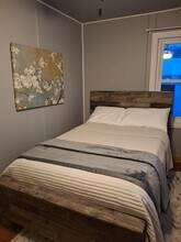 2012 1st St in Eau Claire, WI - Foto de edificio - Building Photo