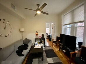 1029 Tremont St, Unit 2 in Boston, MA - Building Photo - Building Photo