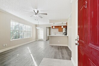 2750 Holly Hall St, Unit 1711 in Houston, TX - Building Photo - Building Photo