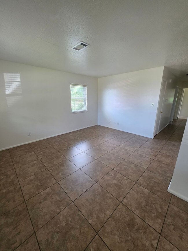 111 Yelco Dr in Dardanelle, AR - Building Photo - Building Photo