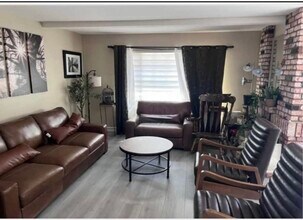 21466 Cypresswood in Lake Forest, CA - Foto de edificio - Building Photo