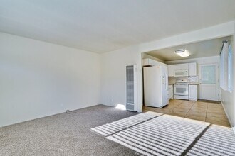 10131 Craft Dr in Cupertino, CA - Building Photo - Building Photo