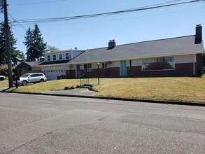 1029 S Jackson Ave in Tacoma, WA - Foto de edificio - Building Photo
