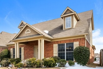 1506 Lawson Dr in Cordova, TN - Foto de edificio - Building Photo