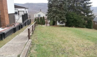 76 Jackson St in Johnstown, PA - Building Photo - Building Photo