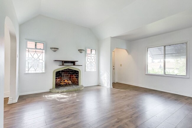 288 S Coronado St in Los Angeles, CA - Foto de edificio - Building Photo