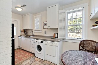 8022 E Boulevard Dr in Alexandria, VA - Building Photo - Building Photo