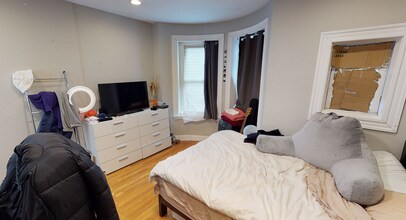 83 Windsor St, Unit 1 in Boston, MA - Building Photo - Building Photo