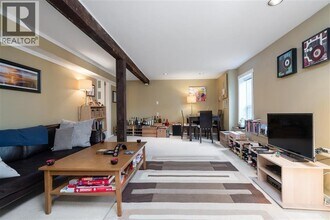 1000 E 11th Ave in Vancouver, BC - Building Photo - Building Photo