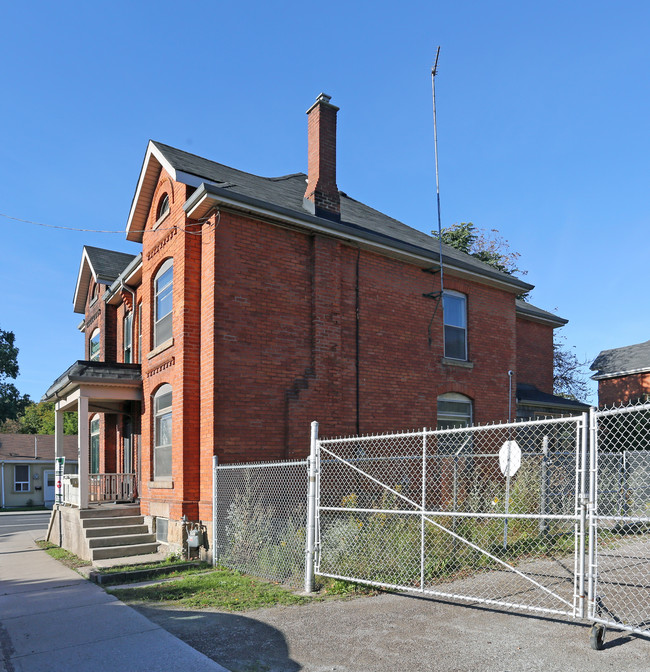 65 S Strathcona Ave in Hamilton, ON - Building Photo - Building Photo