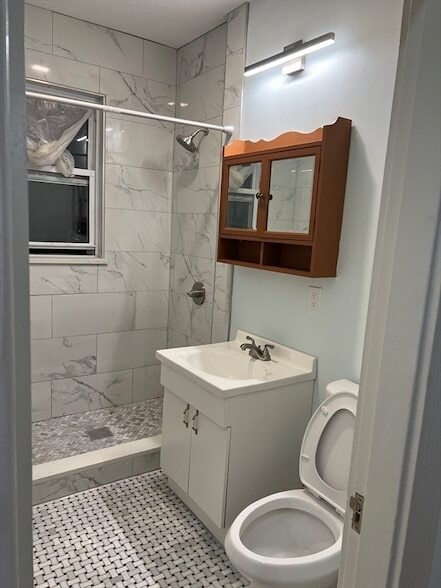 38 Hawthorn Ave, Unit 1 in Winthrop, MA - Building Photo - Building Photo