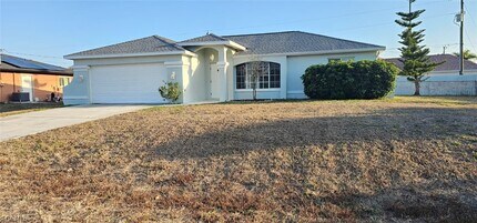 510 SE 27th Terrace in Cape Coral, FL - Building Photo - Building Photo