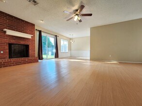 11621 Sagamore Dr in Yukon, OK - Building Photo - Building Photo